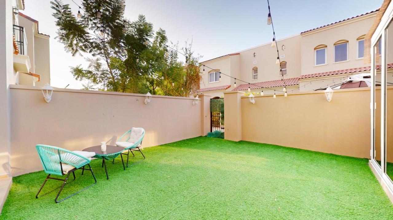 Bahay bakasyunan Bella Casa At Serena - Peaceful Three Bed Dubai